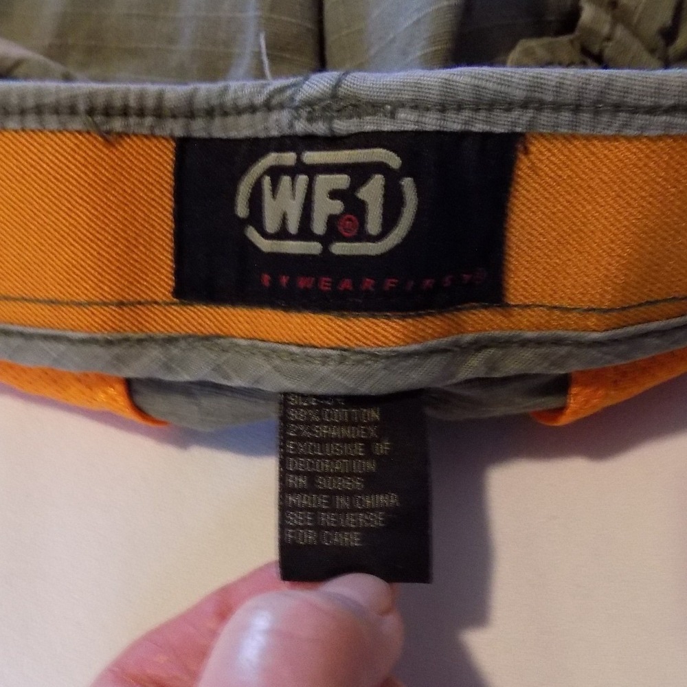 WF1 Mens Cargo Shorts‎ Olive Green Zip Pockets Casual Summer Size 32
